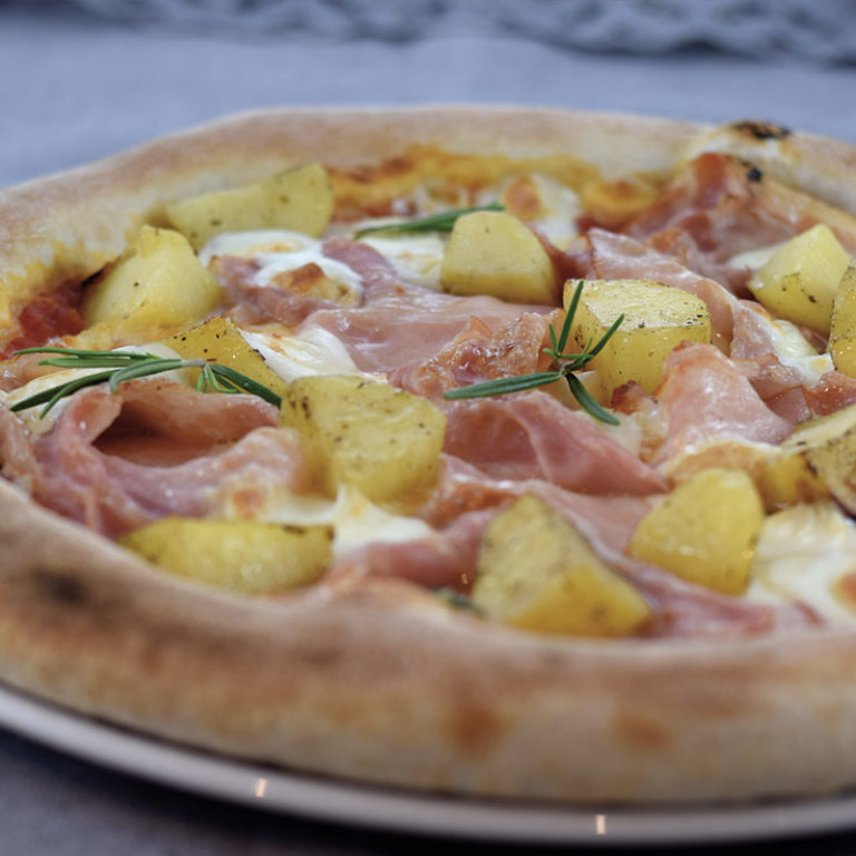 HOME Portobello Food & Drink è a Porto Mantovano (Mantova)